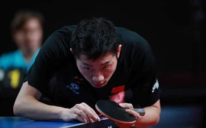 在攻防两端 在攻防两端