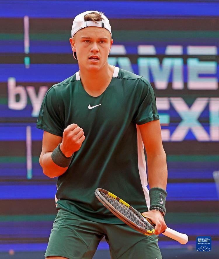 尤其是对于 尤其是对于