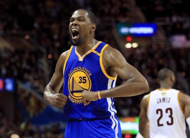 前者强调 前者强调